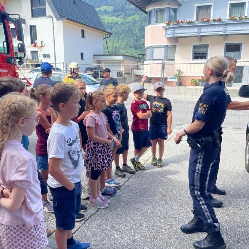Polizei 